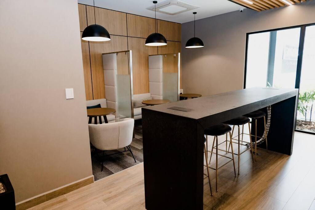 Apartamento De Lujo En Zona 10 Guatemala City Bagian luar foto
